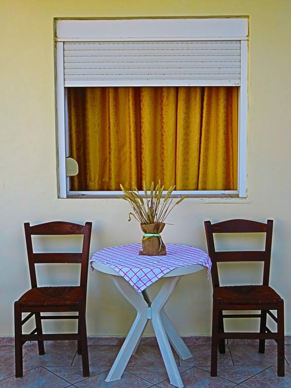 Frosso'S Sea Apartments Kokkini Hani 外观 照片