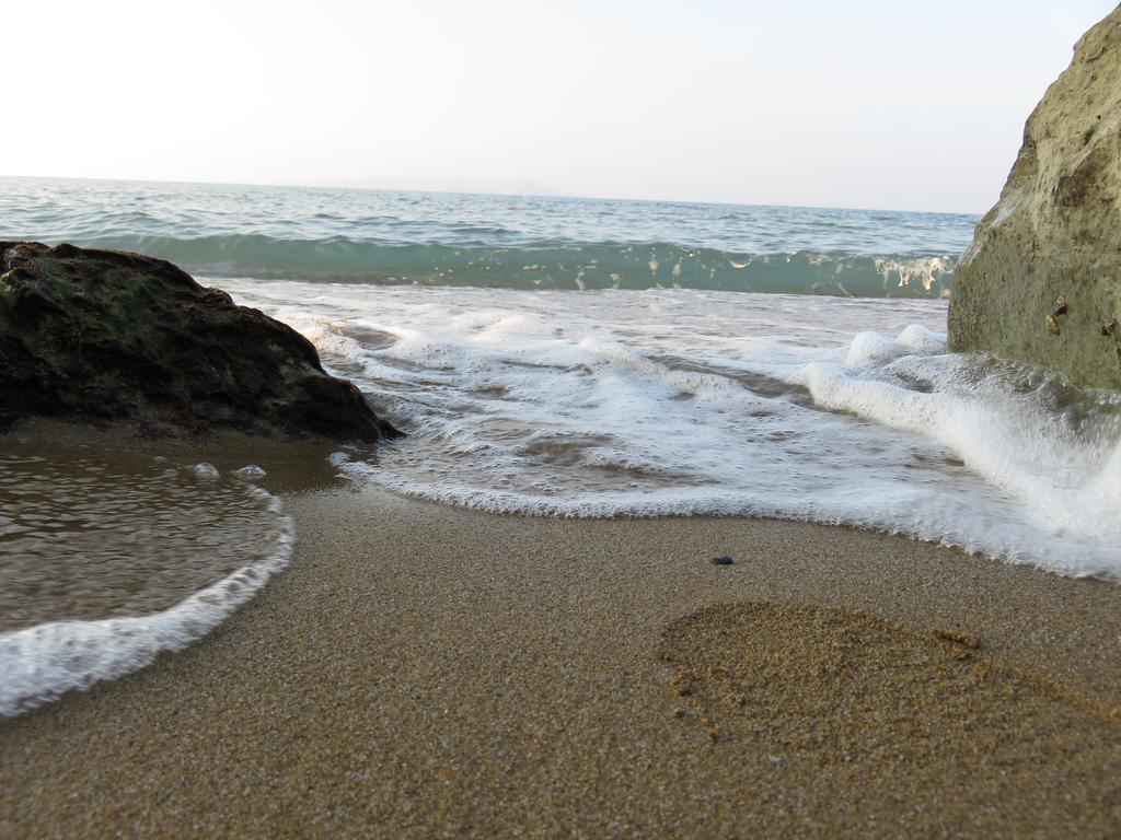 Frosso'S Sea Apartments Kokkini Hani 外观 照片