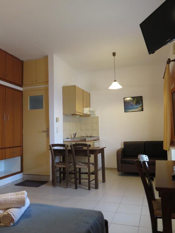 Frosso'S Sea Apartments Kokkini Hani 外观 照片