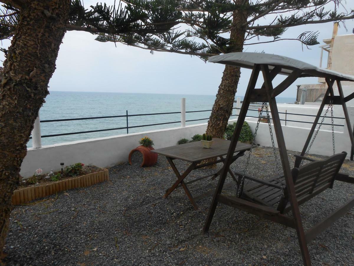 Frosso'S Sea Apartments Kokkini Hani 外观 照片